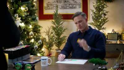 Jeff:
Okay. We got keys - Meet Me Under the Mistletoe