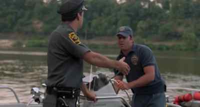 - Jeff Schultz. Where's your diver?
- He fell off. - Striking Distance