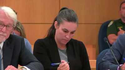 JEFF WRIGHT: She said that
she had last seen Taylor
with two backpacks, - Killer Cases