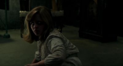 Jeff's wife. - Ouija: Origin of Evil