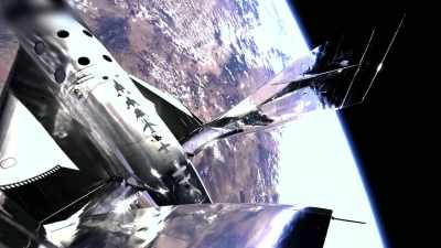 Jeg kan se Baja-halvøen. - Space Titans: Musk, Bezos, Branson