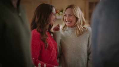 Jen, this is Brian, - Unwrapping Christmas: Olivia's Reunion