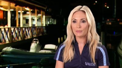- Jen likes to drink. - Below Deck