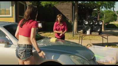 Jennelle, we are mainstream,
bar and grill.
Come here, please. - Support the Girls