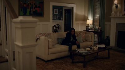          [Jennifer] Hi. - Black Lightning