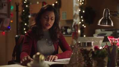 (Jennifer sighs) - Christmas 9 to 5