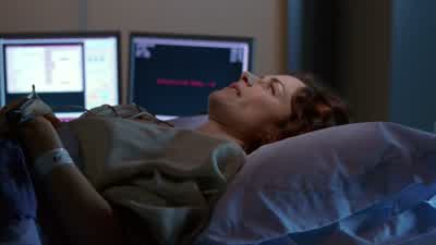 Jenny: How old is she? - House