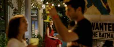 Jenny...welcome back.
- Thank you. - Ok Jaanu