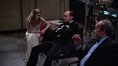 Jensen is unhappy with Howard Beale and wants him discontinued - Network