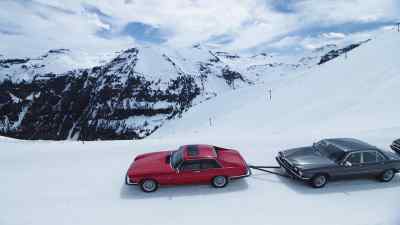 JEREMY:
And there we are, the summit. - The Grand Tour