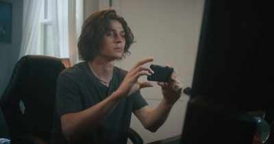- Jeremy, stop.
- This is what you get - Exploited