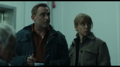 Jesper! Laura! Get in here. - The Angel Maker