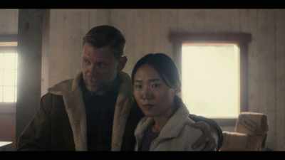 Jessa Mae, this is
Agent Michaels and Agent Nunez. - Class of '09