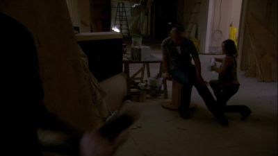 Jesse, Fi,
what are you carrying? - Burn Notice