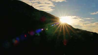 [JESSE] It was very difficult
for me to breathe. - The Volcano: Rescue from Whakaari