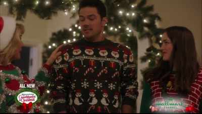 Jessica, come with me. - Christmas at the Plaza