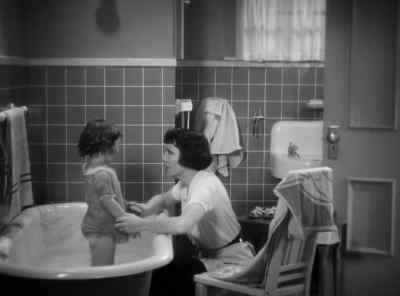 Jessie! Oh, darling.
Are you hurt? - Imitation of Life