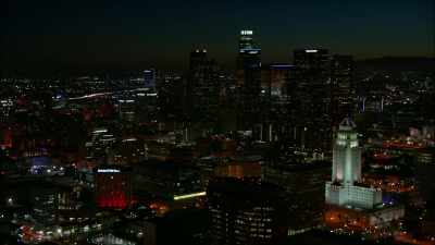 [ Jessie Reyez'
"Love in the Dark" playing ] - All Rise