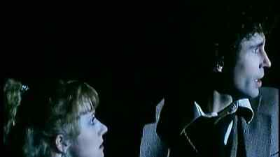 Jesus Christ! Give me that.
You'll get yourself arrested. - Hussy