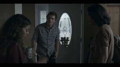 Jesus, Jill, we need to get your daughter
to Murphy. - Awake