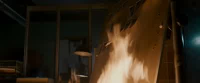 Behind you, the extinguisher. - The Autopsy of Jane Doe