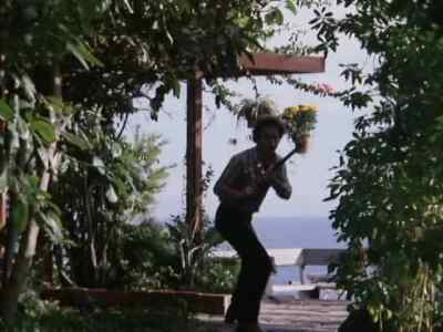 Jesus, stay stay, I got him. - Malibu Express