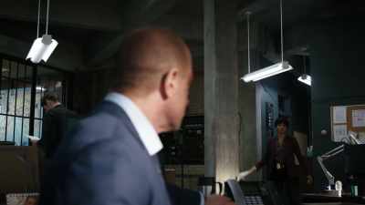 Jet pulled CCTV
from the street outside Contrapos - Law & Order: Organized Crime