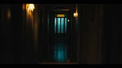 Jett: Wait, wait.
What's down that hallway? - Jett