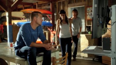 Jillian...
I'm Special Agent Sam Hanna. - NCIS: Los Angeles