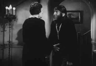 -Jim, are you mad...
to come up here? - The Ape Man