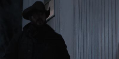 - Jimmy, what are you doing? - Yellowstone