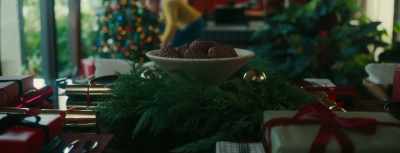 ♪ Jingle bells, jingle bells,
listen to them ring ♪ - Goodrich