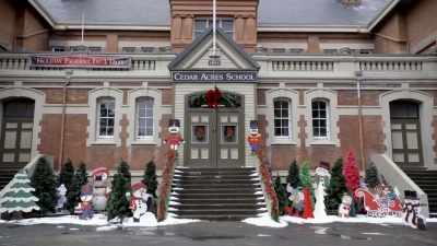 ♪ Jingle bells
jingle bells ♪ - Debbie Macomber's A Mrs. Miracle Christmas