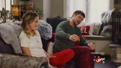 ♪ Jingle Bells
Jingle Bells ♪ - A Very Country Christmas Homecoming