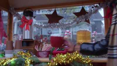 ["jingle bells" playing]
Jingle bells, jingle bells, - Haul Out the Holly: Lit Up