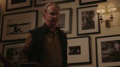 - JJ's asleep,
and that puzzle's a beast. - Council of Dads
