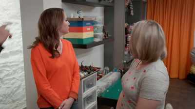 -[Joanna] It was labeled.
-[Clea] Yes, there are labeled categories - Get Organized with The Home Edit