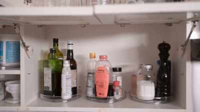 [Joanna] You have to understand it
as a full, complete set. - Get Organized with The Home Edit