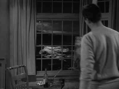 Jocelyn, darling!
Come on down for a minute. - Alfred Hitchcock Presents