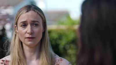 - Jodie, I'm sorry. - The Drowning
