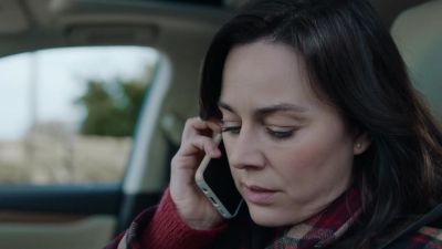 - Jodie? - The Drowning