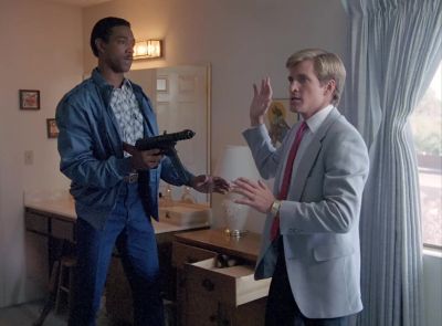 (Joe)
Freeze. - The A-Team