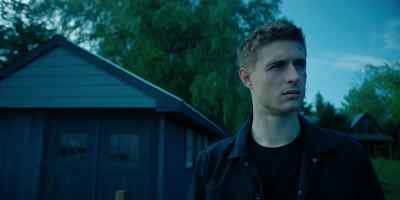 - Joe, he's coming to. - Condor