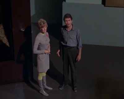-Joe.
- We were afraid you
might have been captured. - Land of the Giants