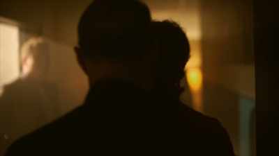 [John]  About a dozen
 deputies led him down the ha - Homicide Hunter: Devil in the Mountains