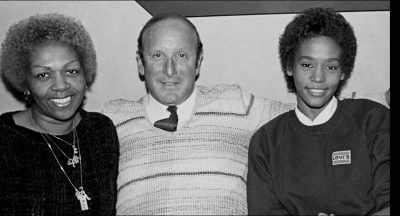 John and Cissy had understood,
that to be successful in America - Whitney