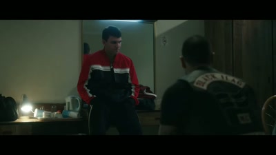 [John] I met her last night.
I barely know her. - Last King of the Cross