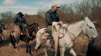 JOHN WAYNE. JUST NEED A GUN. - Expedition Mungo