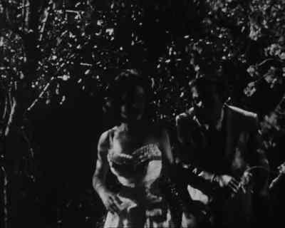 Johnny, this is silly. - Invasion of the Saucer-Men