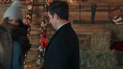 [Johnny and June oinking] - All I Need for Christmas